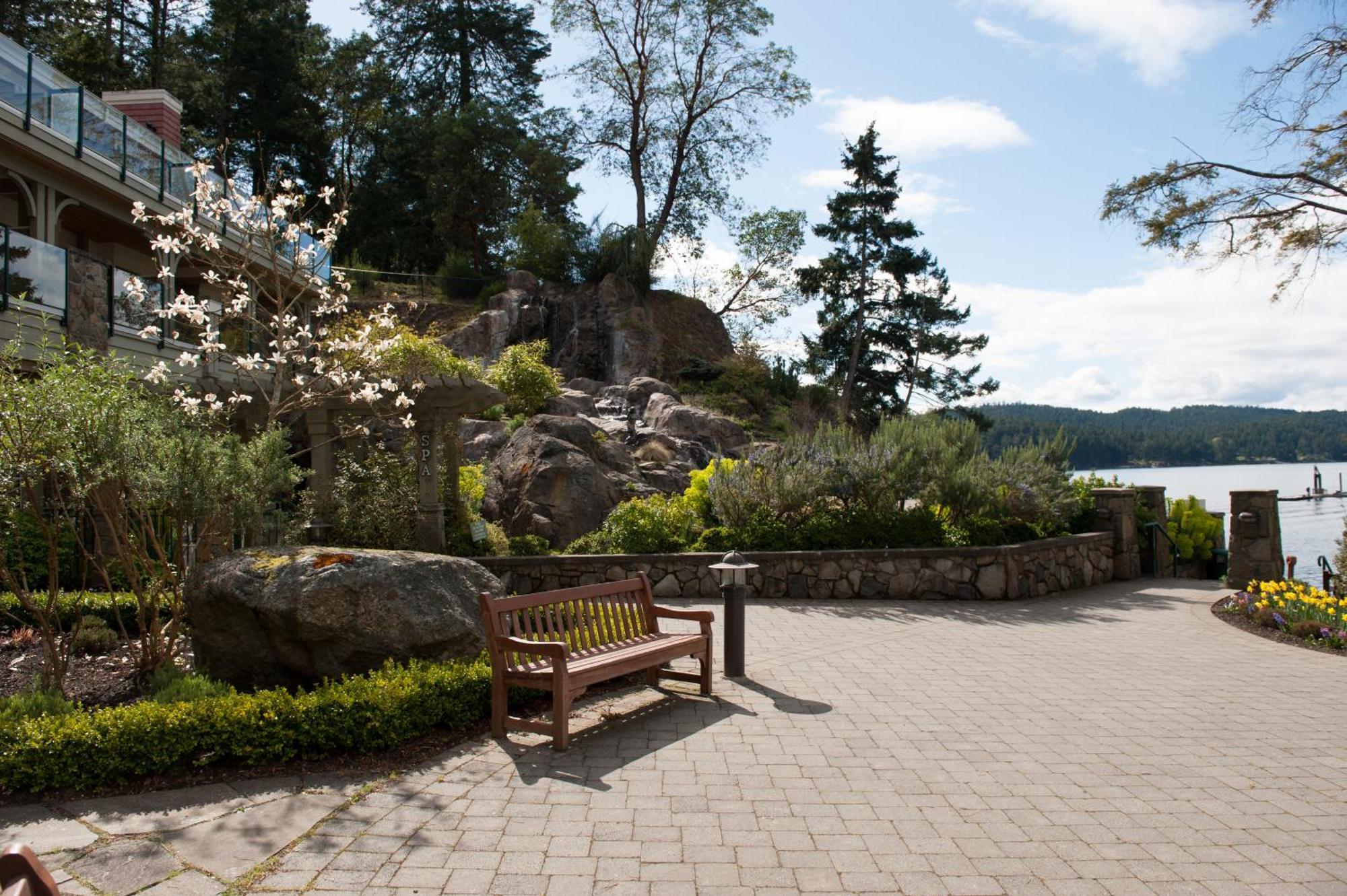 Poets Cove Resort & Spa Bedwell Harbour Екстериор снимка