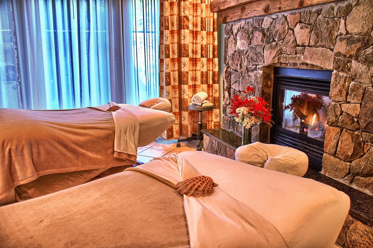 Poets Cove Resort & Spa Bedwell Harbour Екстериор снимка